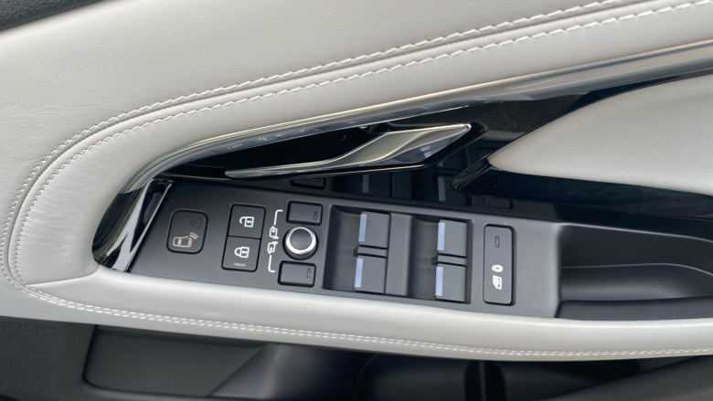 Land Rover Range Rover Evoque 2.0 P250 R-Dynamic HSE 5dr Auto Petrol Hatchback